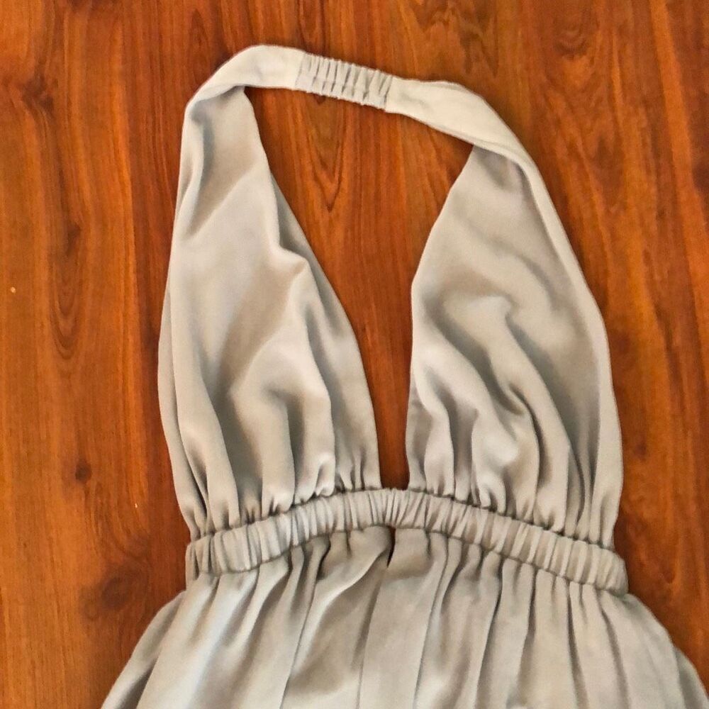 Show me your MuMu Luna halter dress gray blue size small - Picture 2 of 5